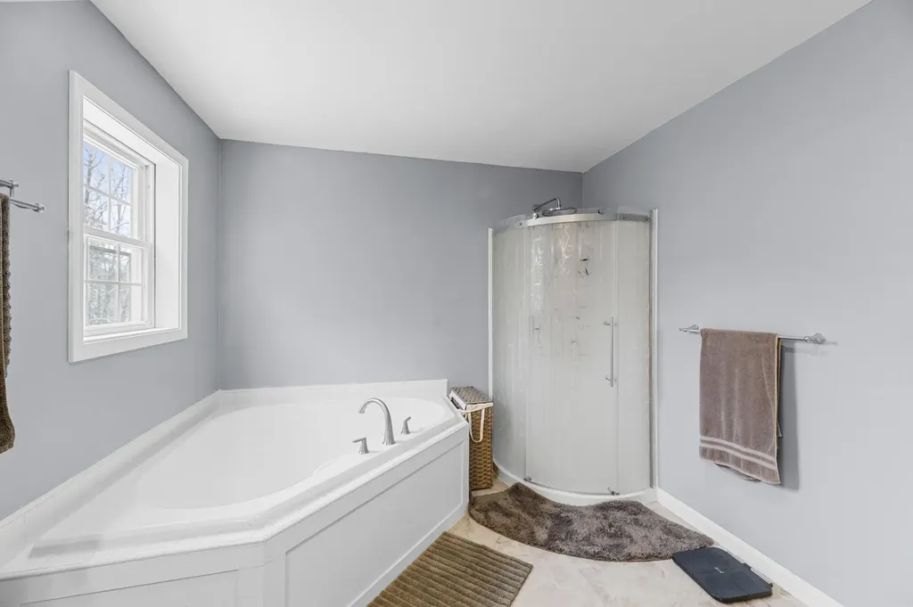 62 Heath Road Whitefield ME 04353