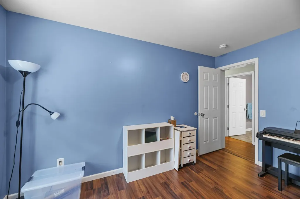 62 Heath Road Whitefield ME 04353