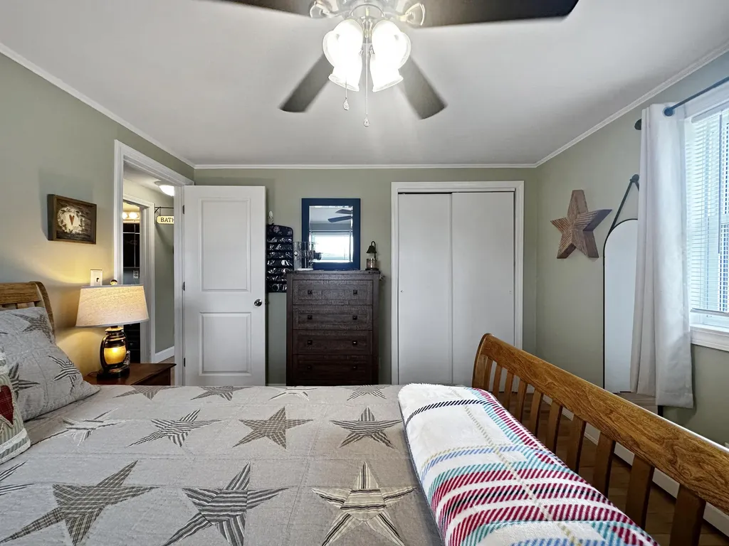 68 Fords Lane Mapleton ME 04757
