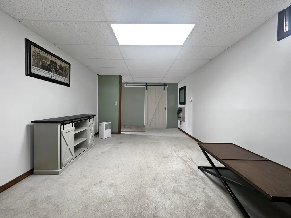 68 Fords Lane Mapleton ME 04757