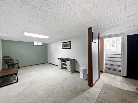 68 Fords Lane Mapleton ME 04757