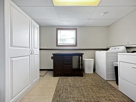 68 Fords Lane Mapleton ME 04757