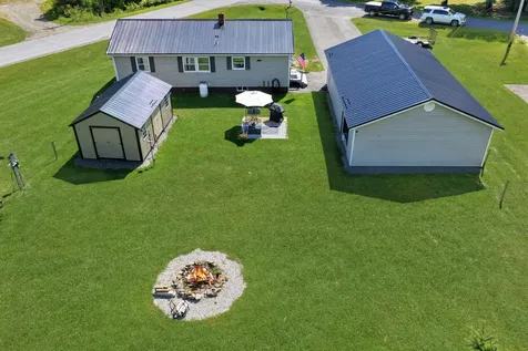 68 Fords Lane Mapleton ME 04757