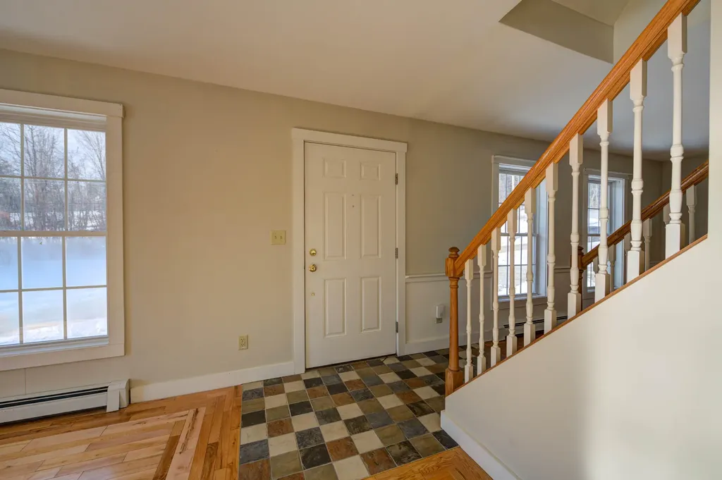 5 Overlook Drive Norway ME 04268