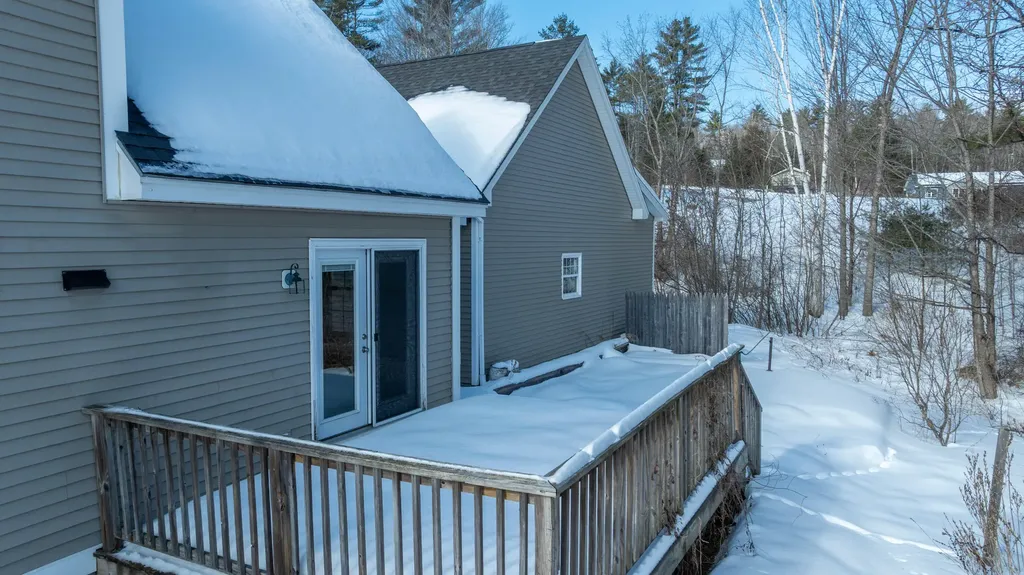 5 Overlook Drive Norway ME 04268