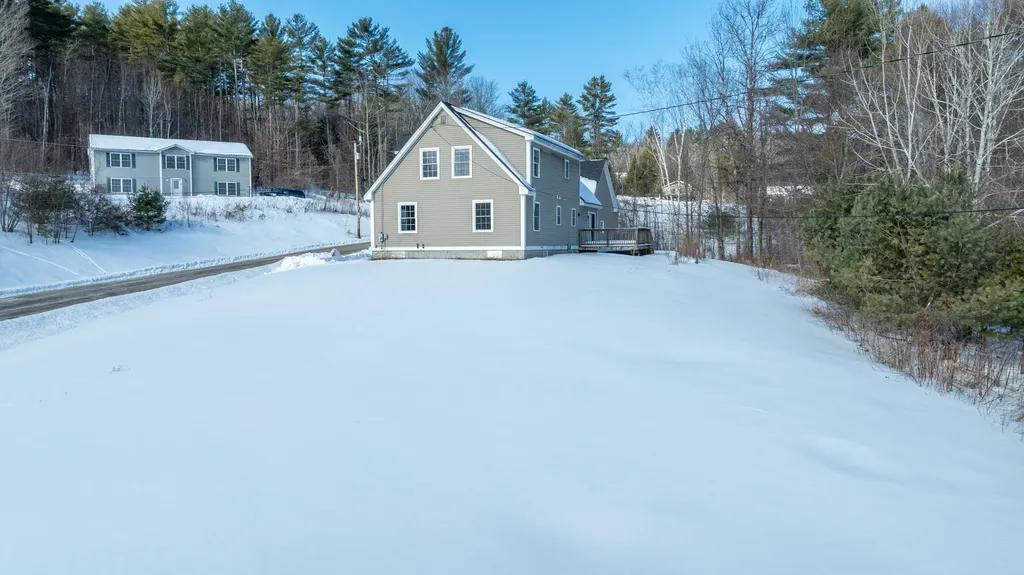 5 Overlook Drive Norway ME 04268