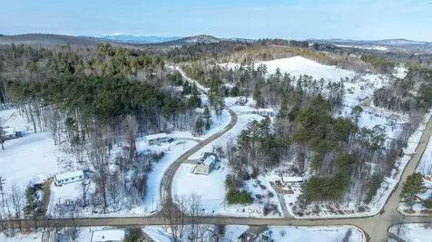5 Overlook Drive Norway ME 04268