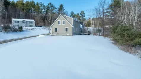 5 Overlook Drive Norway ME 04268