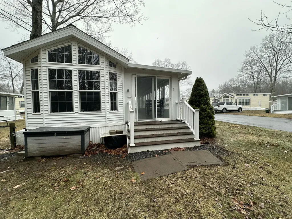 23 College Drive Wells ME 04090