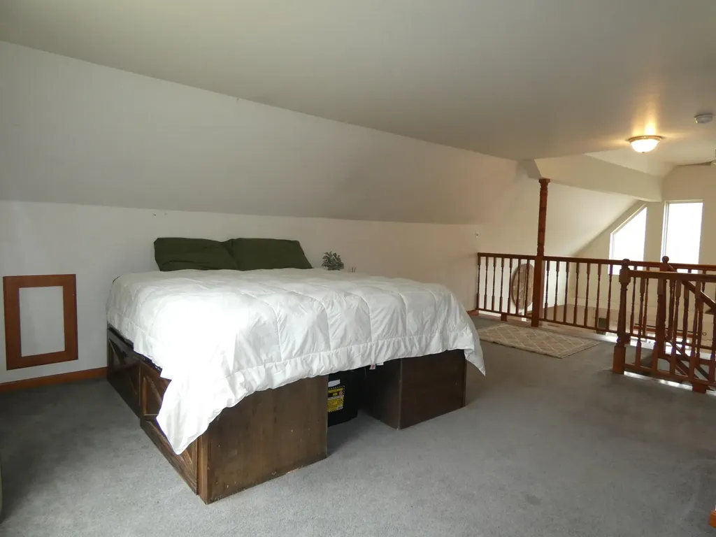 511 River Road Chelsea ME 04330