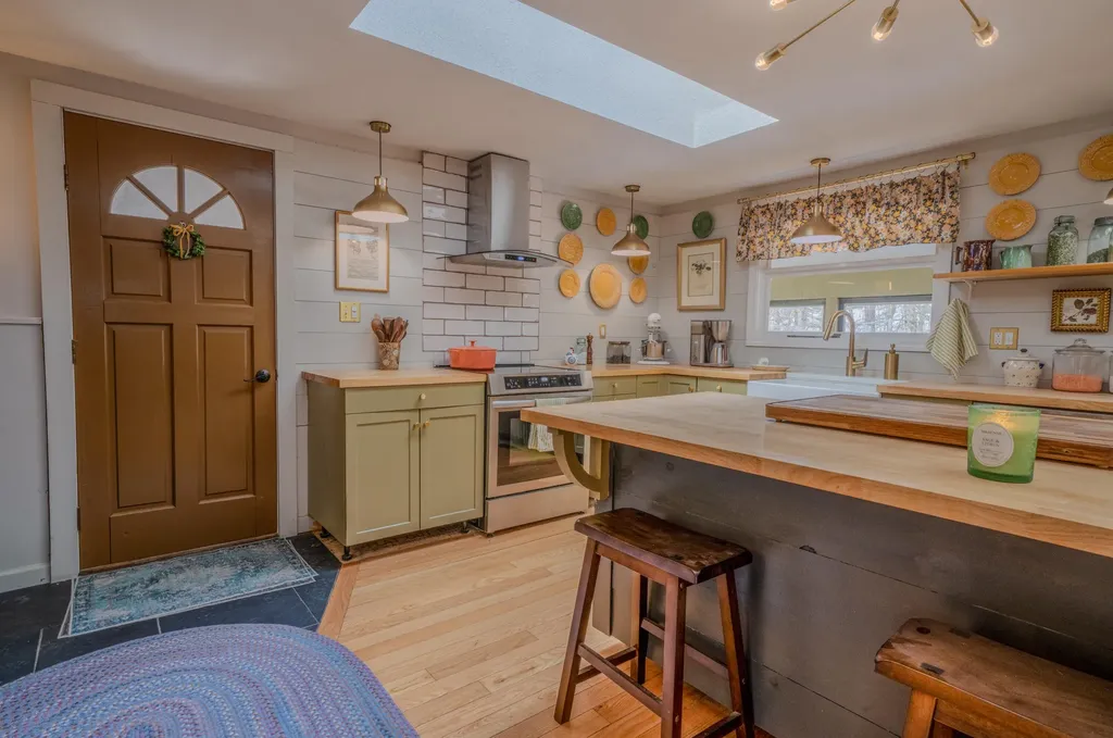 183 Pitcher Road Belfast ME 04915