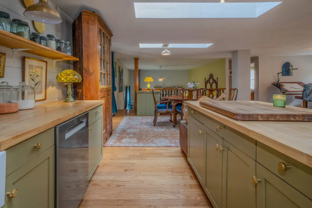 183 Pitcher Road Belfast ME 04915