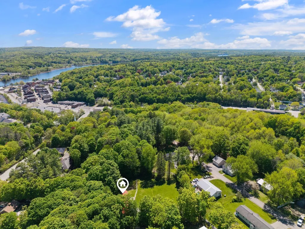 28 Fountain Street Gardiner ME 04345