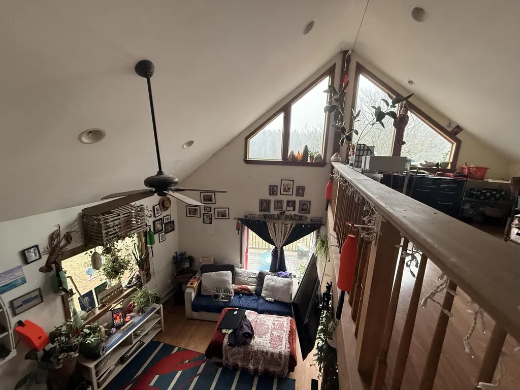 14 Sportsmans Way Vinalhaven ME 04863