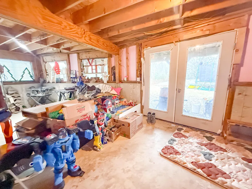14 Sportsmans Way Vinalhaven ME 04863