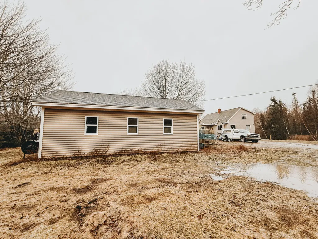 14 Sportsmans Way Vinalhaven ME 04863