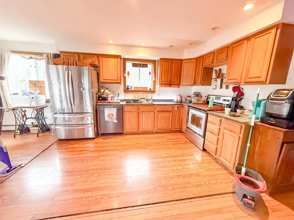 14 Sportsmans Way Vinalhaven ME 04863