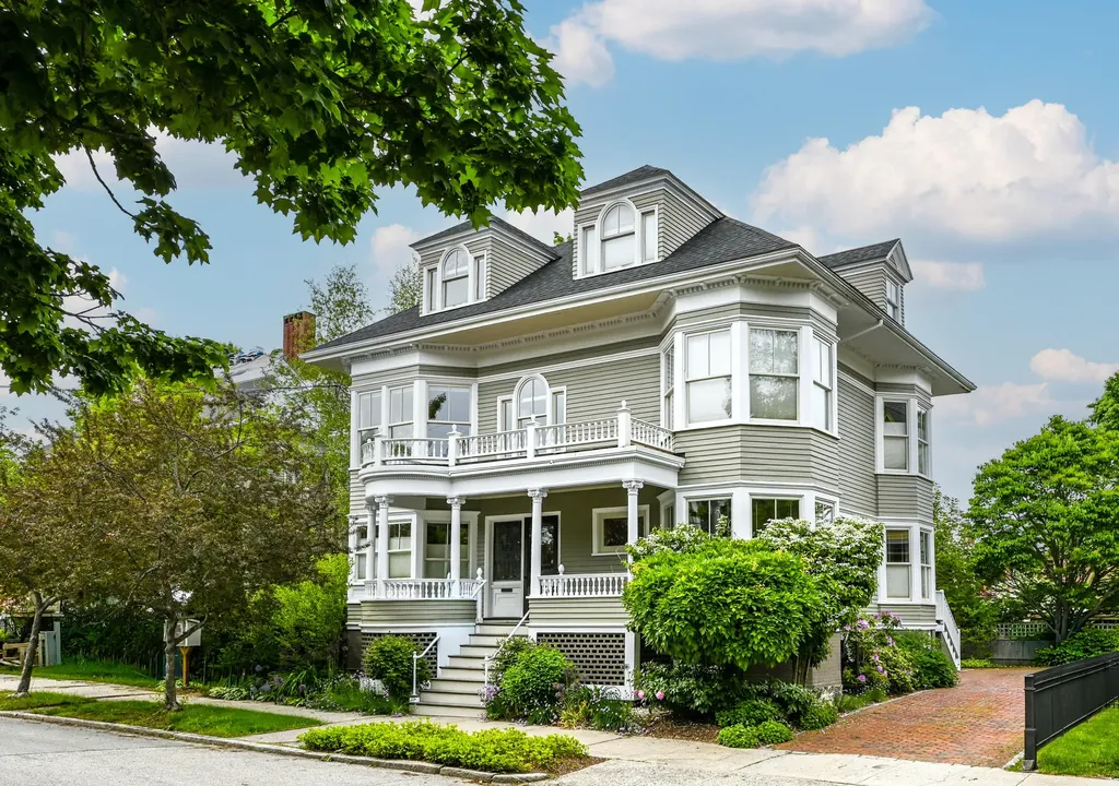 37 Carroll Street Portland ME 04102
