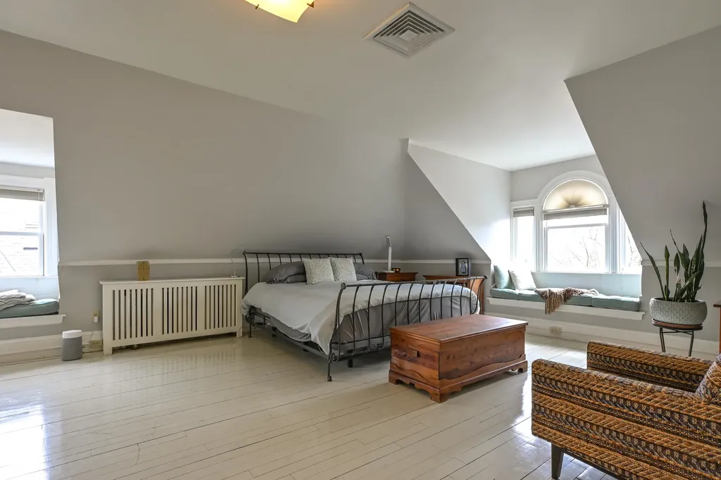 37 Carroll Street Portland ME 04102