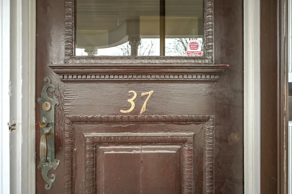 37 Carroll Street Portland ME 04102