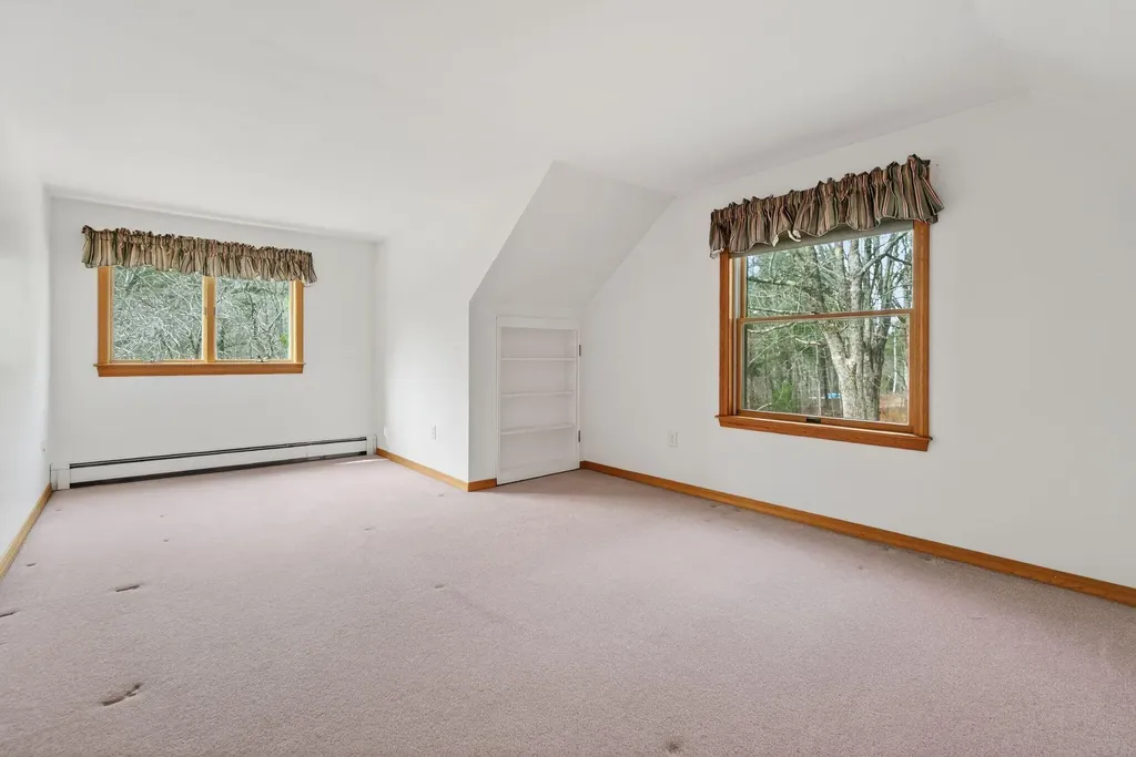 63 Youngs Lane Phippsburg ME 04562