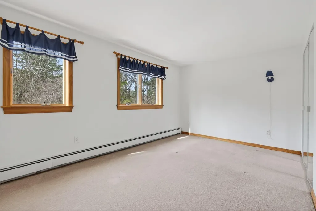 63 Youngs Lane Phippsburg ME 04562