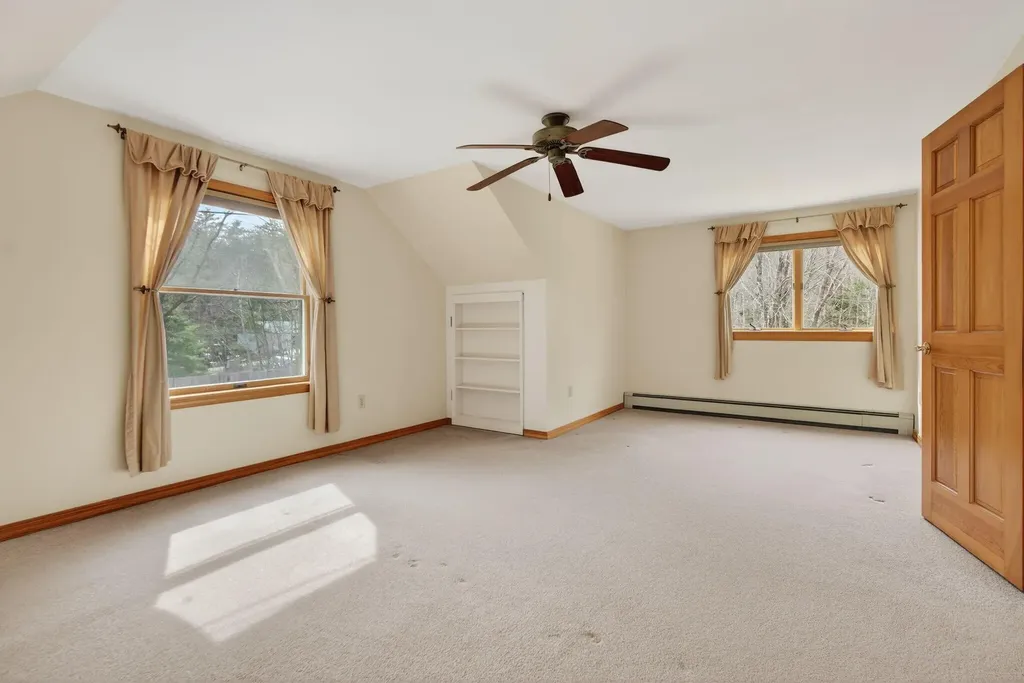 63 Youngs Lane Phippsburg ME 04562