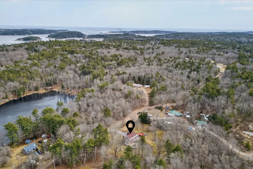 63 Youngs Lane Phippsburg ME 04562