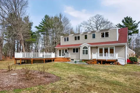 63 Youngs Lane Phippsburg ME 04562