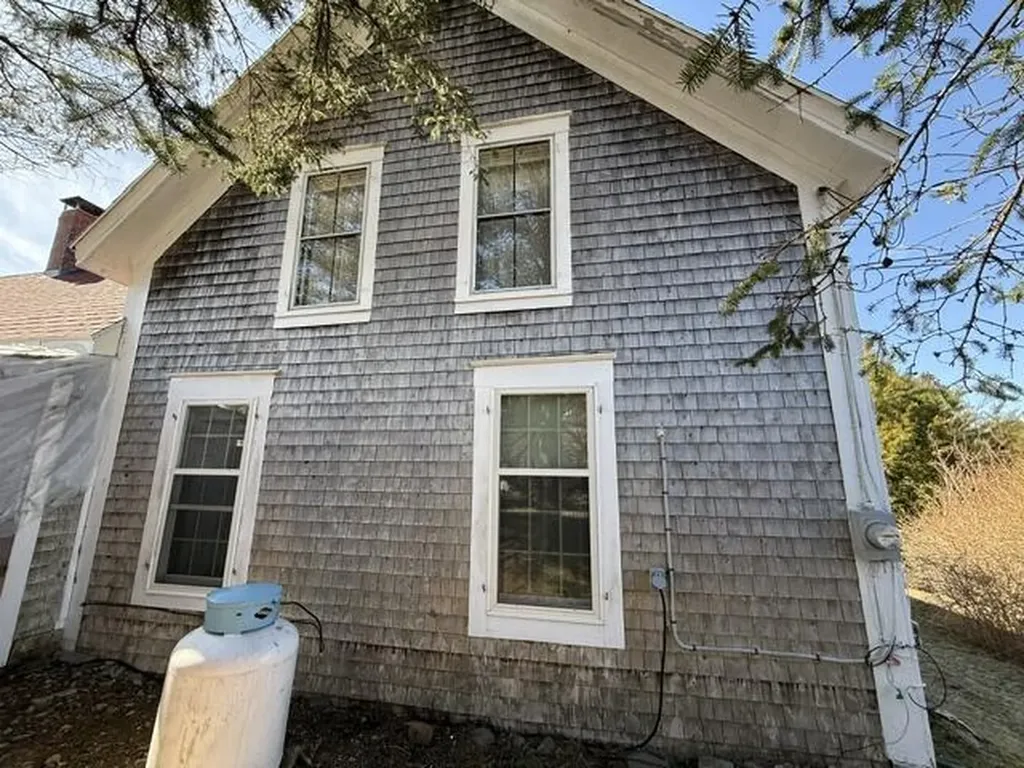 12 Masonic Lane Pembroke ME 04666