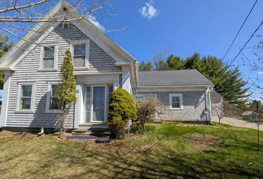 66 Village Street Jefferson ME 04348