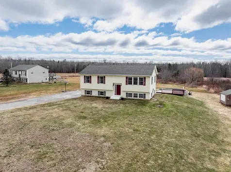 190 Smith Road Hermon ME 04401