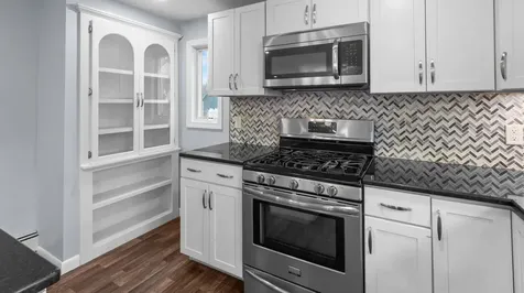 1806 Hammond Street Hermon ME 04401