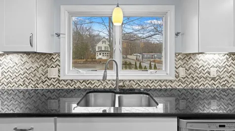 1806 Hammond Street Hermon ME 04401