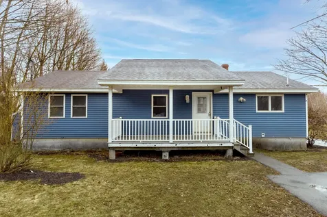 1806 Hammond Street Hermon ME 04401