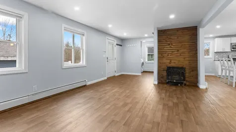 1806 Hammond Street Hermon ME 04401