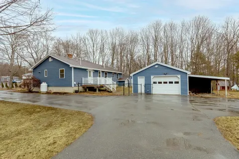 1806 Hammond Street Hermon ME 04401