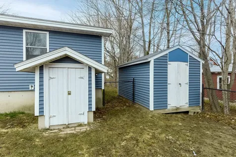 1806 Hammond Street Hermon ME 04401