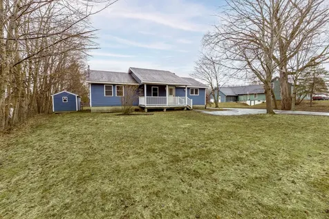 1806 Hammond Street Hermon ME 04401