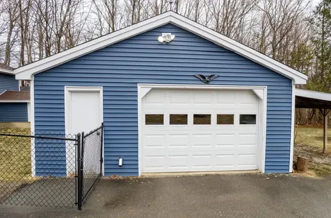 1806 Hammond Street Hermon ME 04401