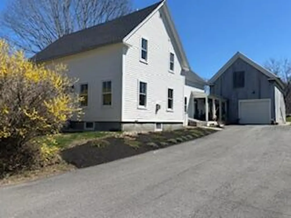 492 W Elm Street Yarmouth ME 04096