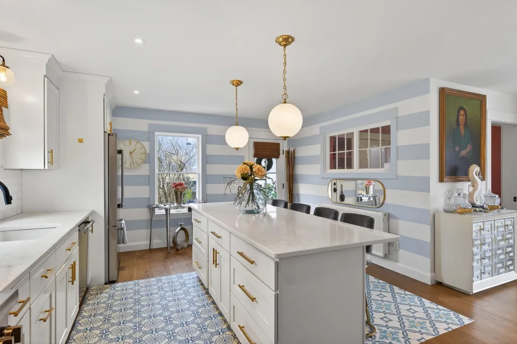 492 W Elm Street Yarmouth ME 04096