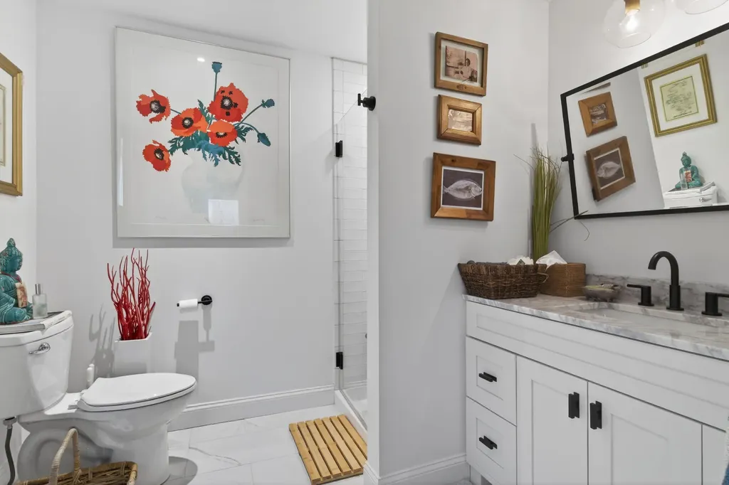 492 W Elm Street Yarmouth ME 04096