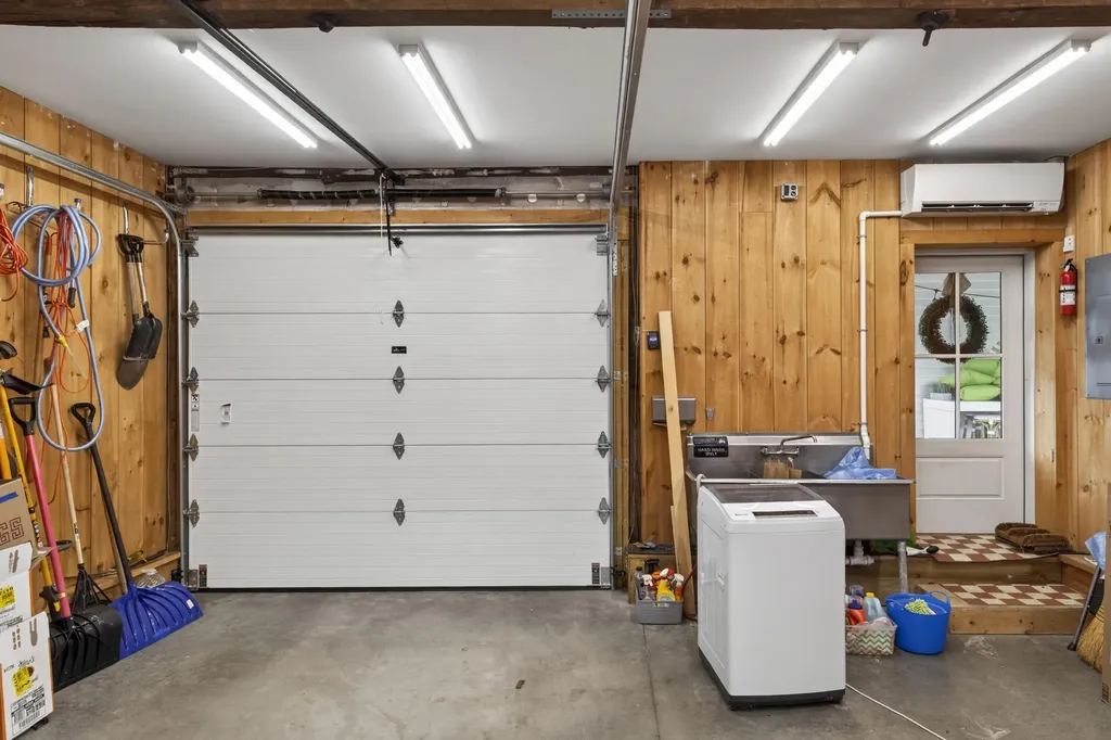 492 W Elm Street Yarmouth ME 04096