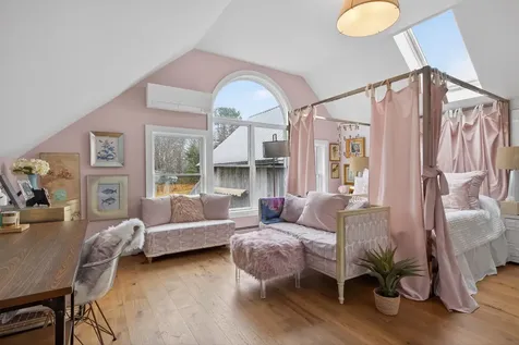 492 W Elm Street Yarmouth ME 04096