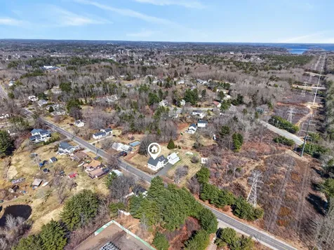 492 W Elm Street Yarmouth ME 04096