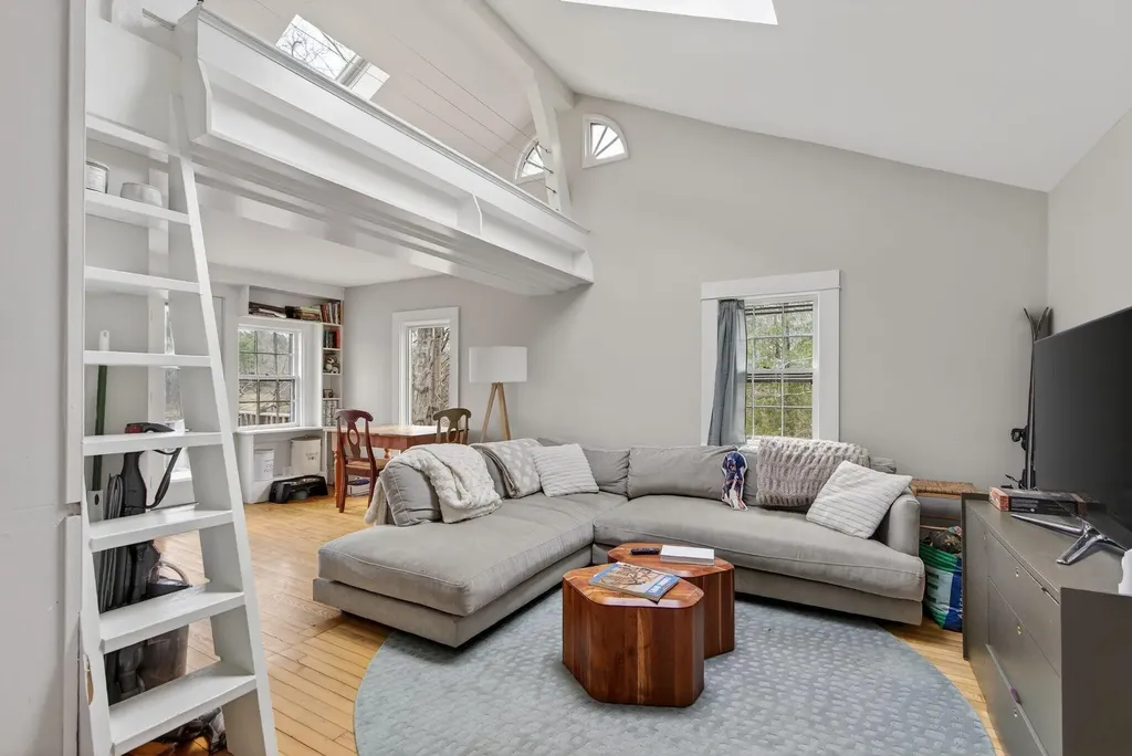 93 Wildes District Road Kennebunkport ME 04046