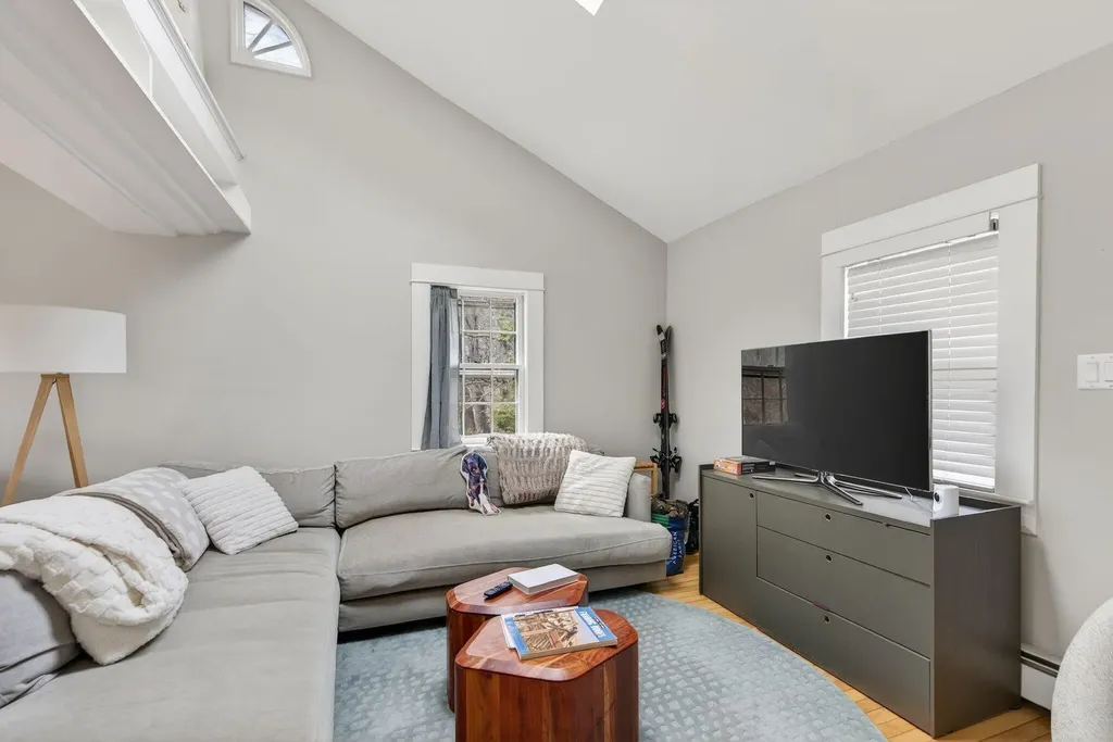 93 Wildes District Road Kennebunkport ME 04046