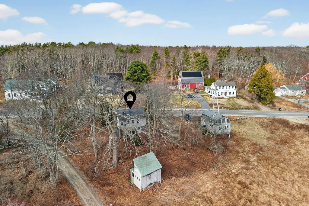 93 Wildes District Road Kennebunkport ME 04046