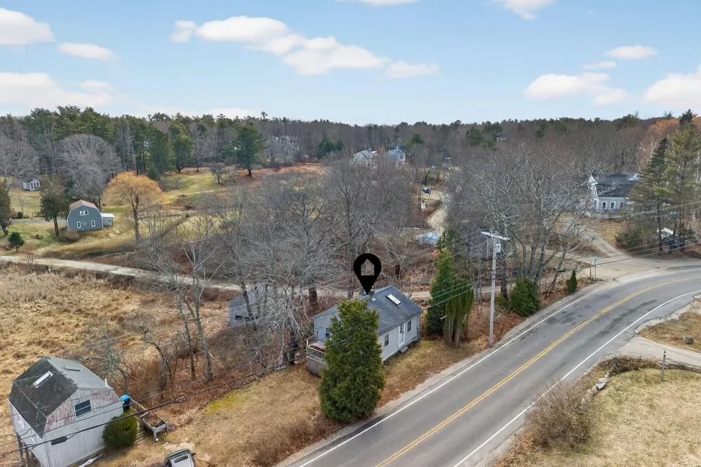 93 Wildes District Road Kennebunkport ME 04046